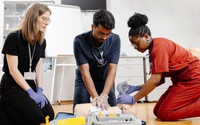 Blogs 2 First Aid Training: Everything You Need to Know Before Choosing the Right Course in 2025