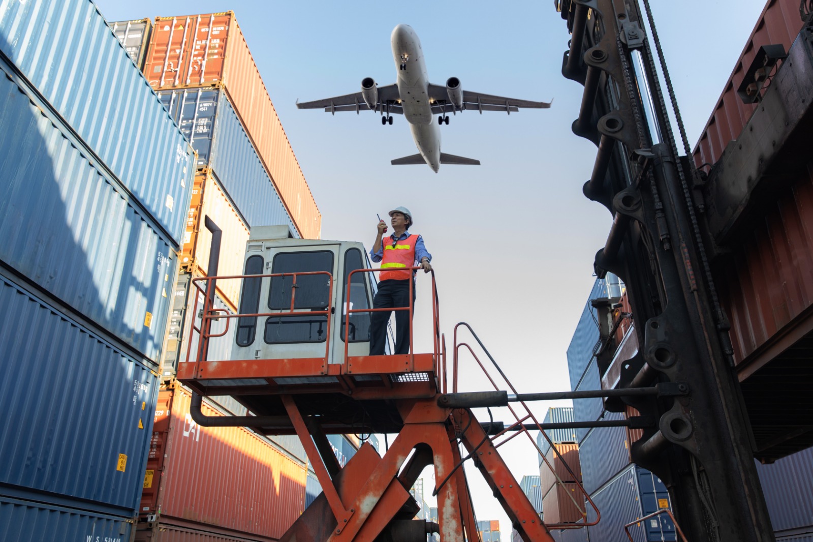 logistics and supply chain management training dubai